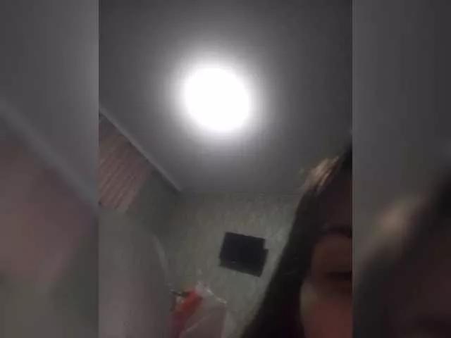 Kissa-is-klassa-a on BongaCams 