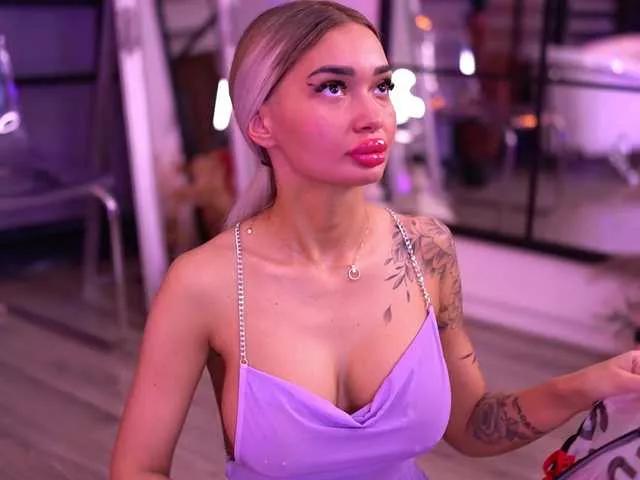SashaFerrera on BongaCams 