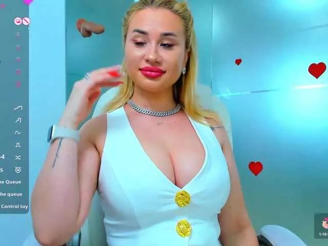 sassyqueen on BongaCams 