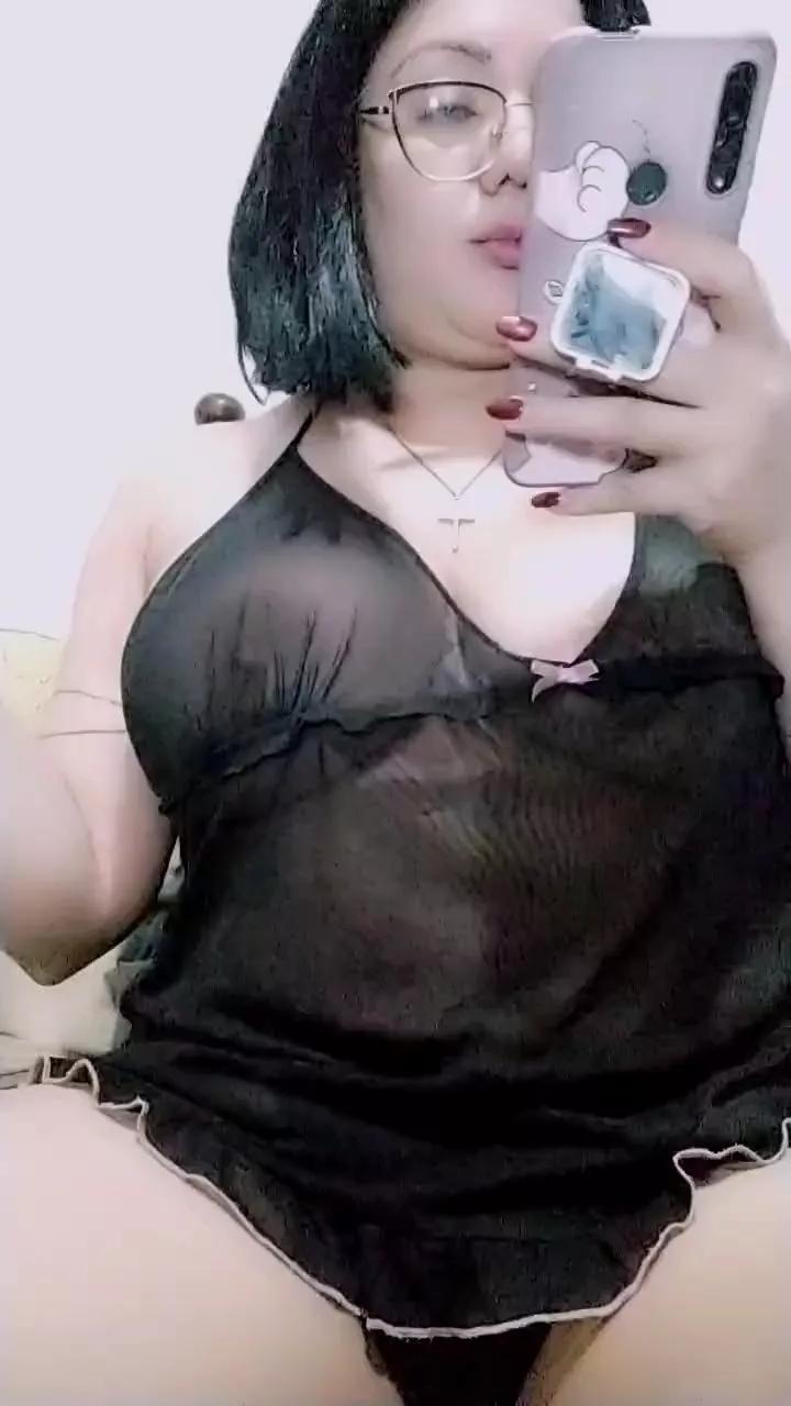 Elenitavuela on Cam4 