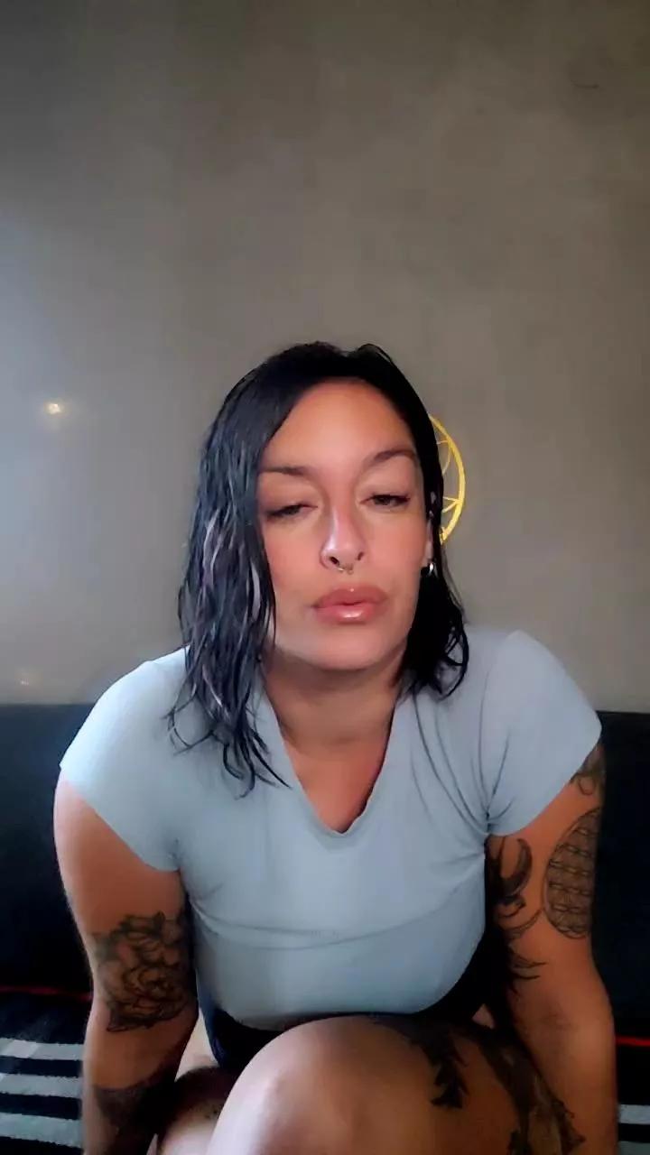 maimaixxx on Cam4 