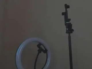 annymilf on CamSoda 
