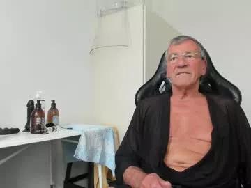200gentleman on Chaturbate 