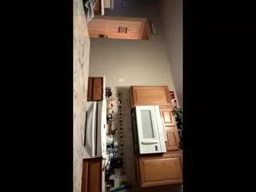 22bigelo2316 on Chaturbate 