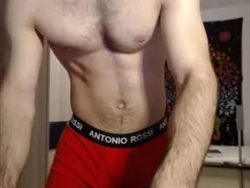 8000zuerich on Chaturbate 