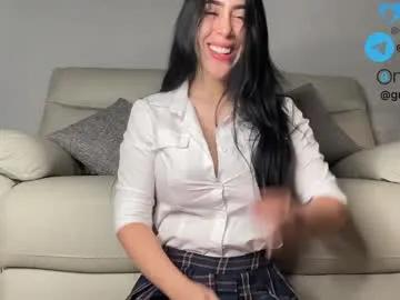 _gummies15 on Chaturbate