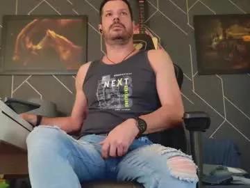 aaronbomer on Chaturbate 