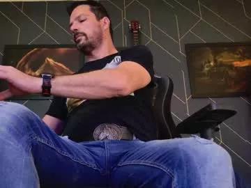 aaronbomer on Chaturbate 