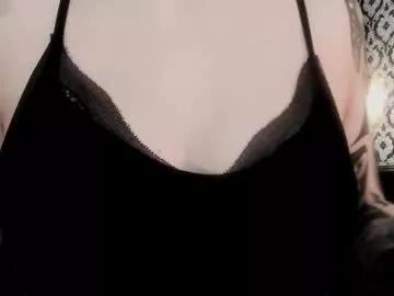 adeelinee on Chaturbate 