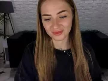 adelyna_bird on Chaturbate