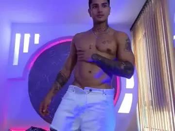 alanrodgers2_0 on Chaturbate 