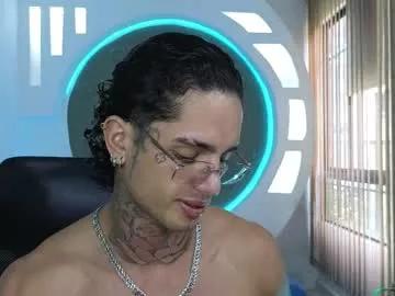 alanrodgers2_0 on Chaturbate 