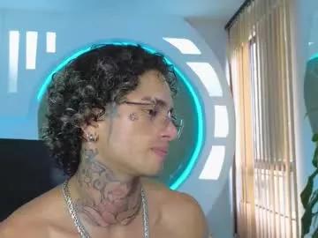 alanrodgers2_0 on Chaturbate 