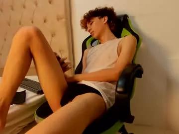alantrickz365 on Chaturbate 
