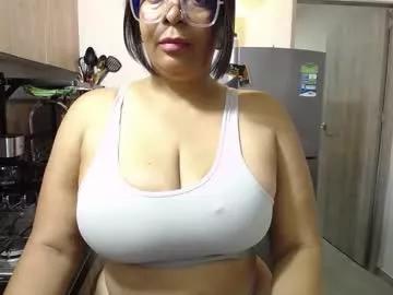 ambarsofhia on Chaturbate 