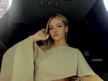 anna_robinson on Chaturbate 