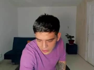 ares_johnsonn on Chaturbate