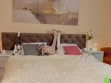 ariella_sol on Chaturbate