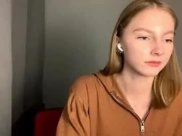 autumnroginson — GOAL:Lift up my top and show my bra   Please, thumbs up, it will help me a lot!  #shy #new #18 #blonde #skinny [0 tokens remaining]