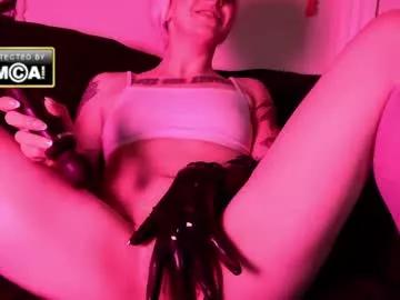 badbabesquirt on Chaturbate 