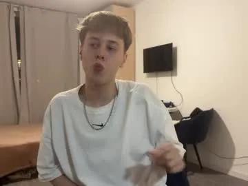 beeb0y on Chaturbate 