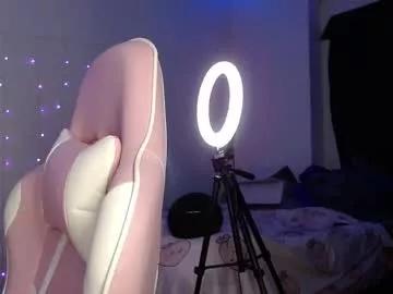 bellamonroee on Chaturbate 