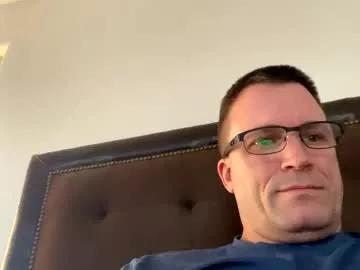 bigger22332233 on Chaturbate 