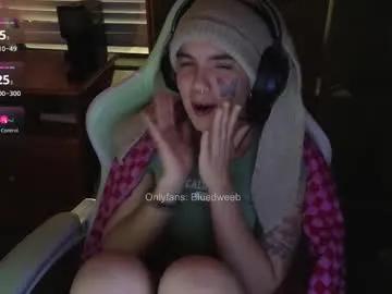 bluedweeb on Chaturbate