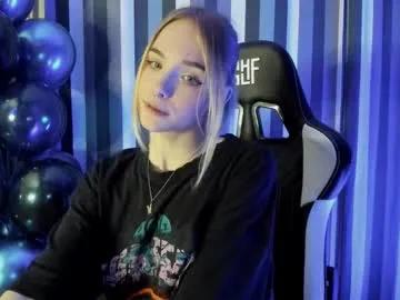 brittany_bird — GOAL:  [1925 tokens remaining]      #shy #cute #feet #teen #18