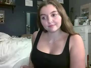 brunettebaby040 — topless for 5 minutes!! [888 tokens remaining]