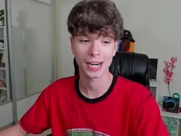 calvin_loves_you — goal: sexy, sensetive moves (with no t-shirt)   #18 #skinny #cute #new #shy [379 tokens remaining]