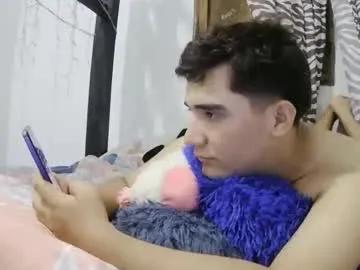 camilowhite_ — precum [199 tokens left] #lovense  #gay #bigass #chubby #hairy