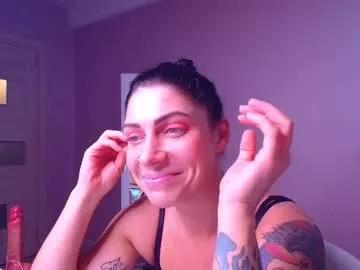 carrie_moonshine on Chaturbate 