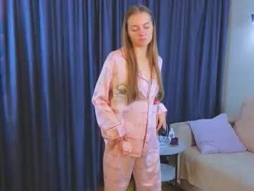 casseyfoeller — The goal: doggy spanking    I'm Olivia , im new here!! #new #lovense #18 #young #teen [0 tokens remaining]