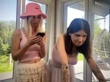 cassie_palmer — show tongue+eye contact [77 tokens left] Hello my lovely boys #18 #blonde #young #shy #bigboobs