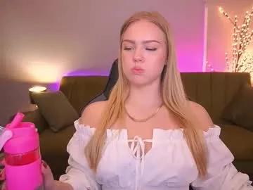 celestenoirr — oil ass [182 tokens left] #new #18 #blonde #shy #bigass