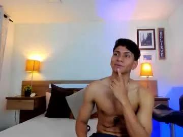 chaseclarck — show me ass [39 tokens left] #bbc #20 #bigass #young #bigdick