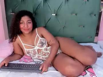 chloe_brownie — Delicious Slimy Blowjob x3 [555 tokens left] "Brunette crepe, body and attitude  Tenderness + fire  Come play!" #ebony #bigass #latina #curvy #brunette