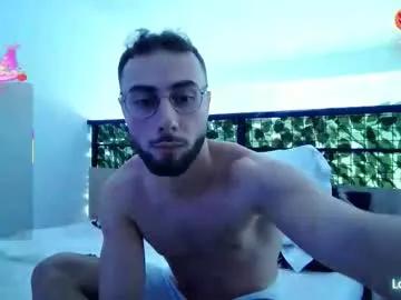 collegegymbro on Chaturbate 