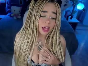 conny_curly on Chaturbate