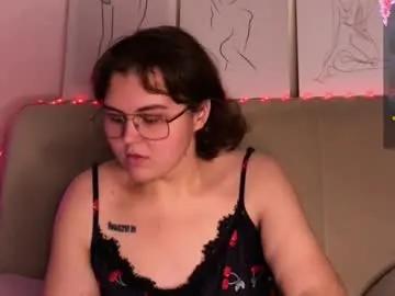 curvy_janie — GOAL: sexy dance [111 tokens remaining] Welcome to my cozy corner ... Stay, I prepared something sweet #bbw #curvy  #chubby #teen #natural