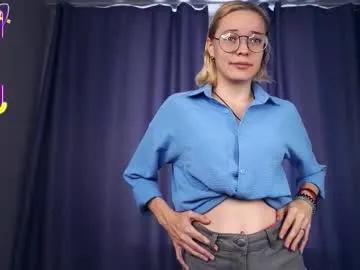 deannmaslen — GOAL: to attract you with a sexy gaze [25 tokens remaining] Welcome to my room! #new #18 #shy #skinny #bigboobs