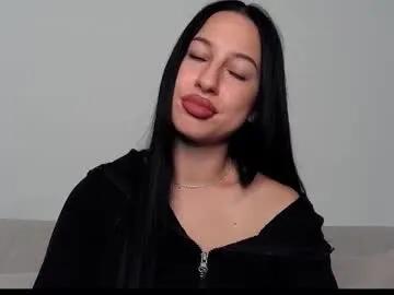 delly_love on Chaturbate 