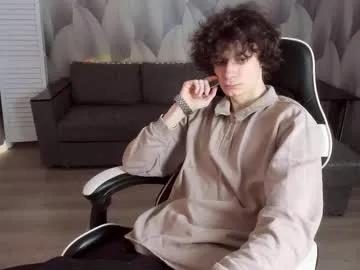 edvardblare — 3 days load here<3 [1200 tokens left] Bigload!! #twink #ass #cute #athletic #bigdick