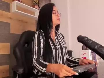 ellaochoa on Chaturbate 