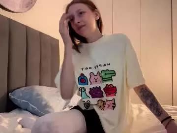 ellie_hollow on Chaturbate 