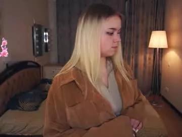 emelianae on Chaturbate 