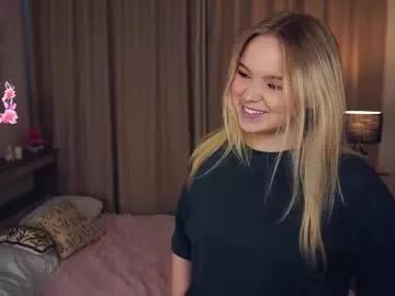 emelianae on Chaturbate 