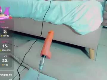 emiilysaenzz on Chaturbate 