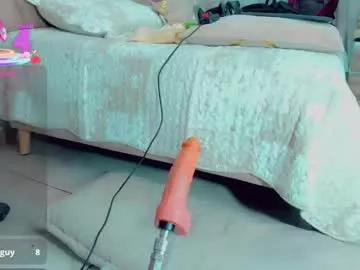 emiilysaenzz on Chaturbate 